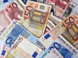 Euro banknote